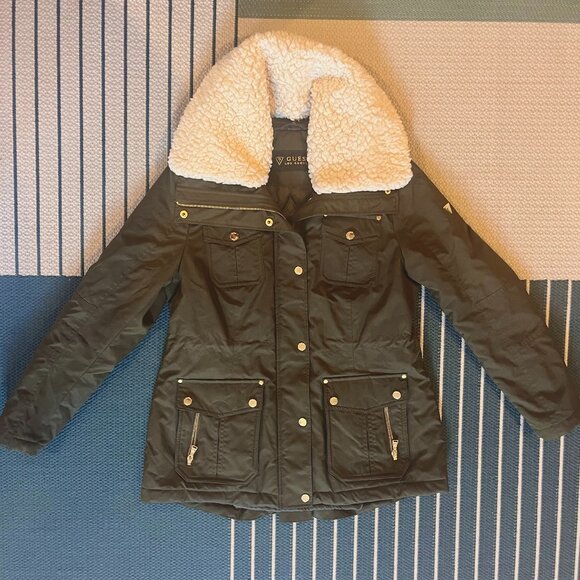 GUESS Sherpa Collared Army Green Parka Jacket Women’s Size Medium (Petite) - Picture 1 of 10